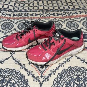 Ladies 8 Nike Pink and Black Athletic Shoes with Mesh Upper
